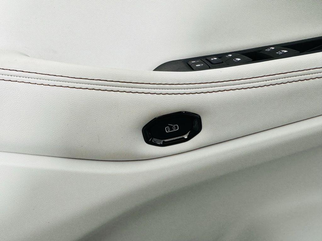 new 2026 Jeep Cherokee car, priced at $45,215