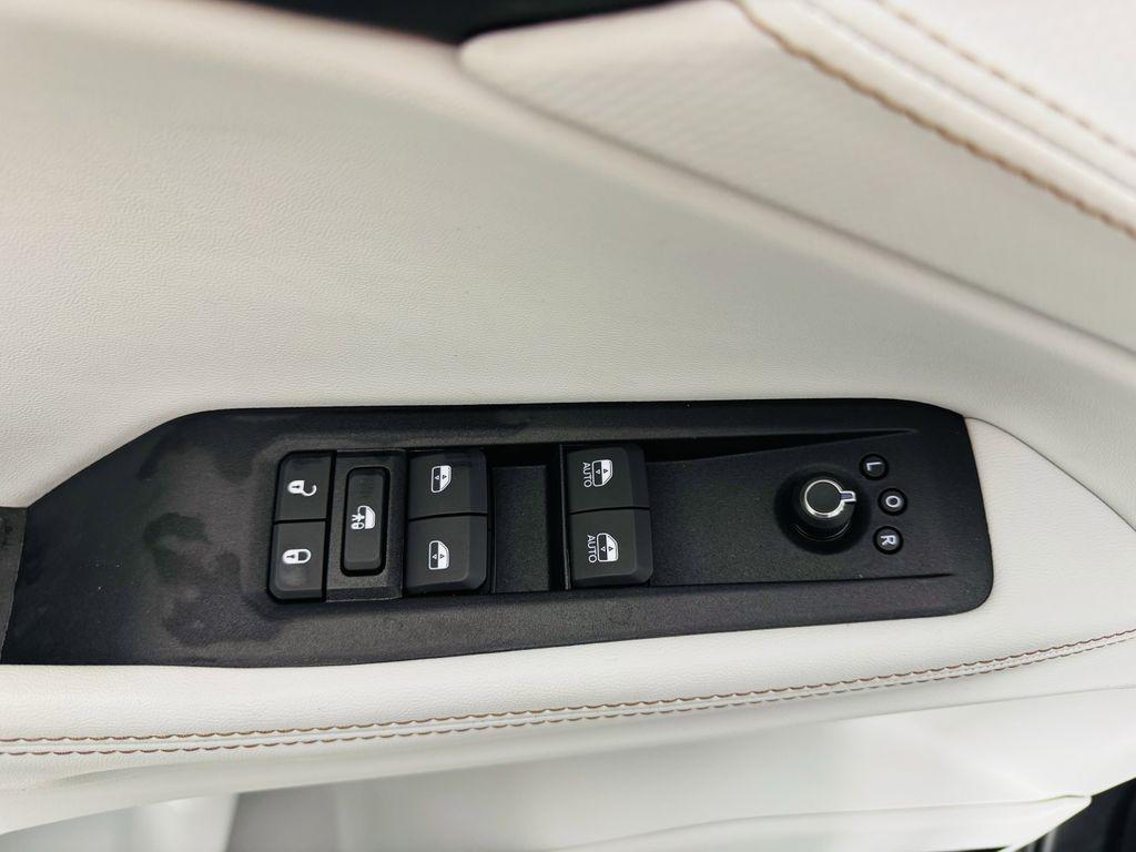 new 2026 Jeep Cherokee car, priced at $45,215