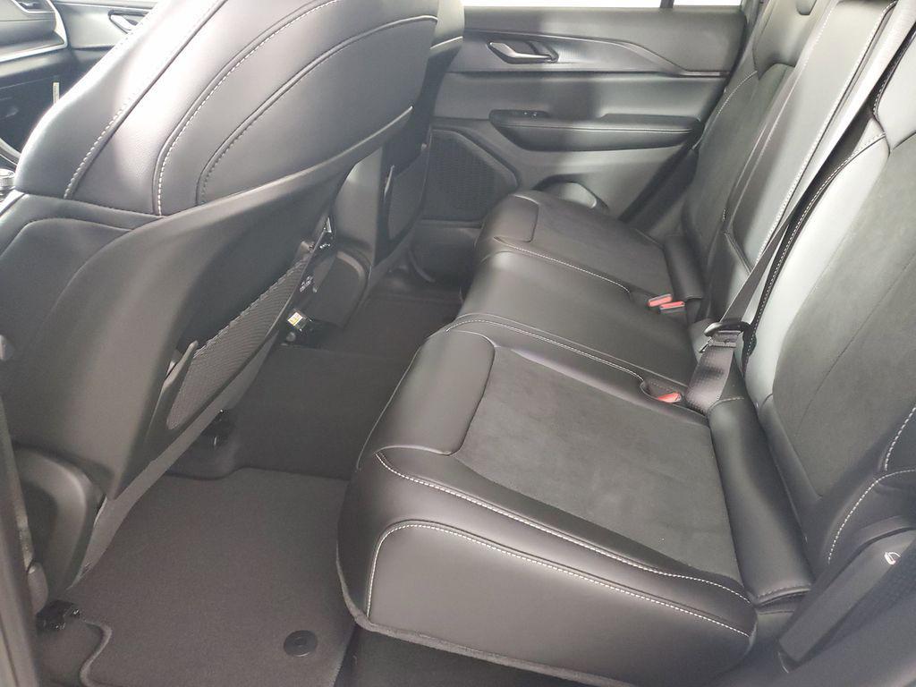 new 2025 Jeep Grand Cherokee car, priced at $38,995