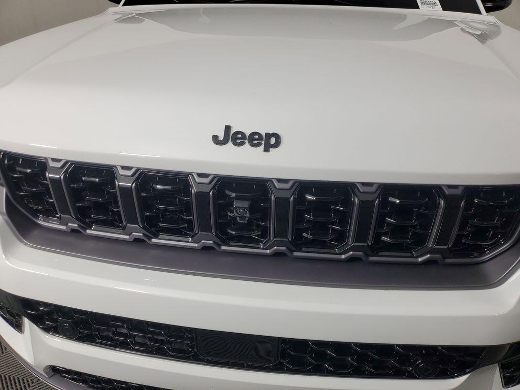new 2026 Jeep Grand Cherokee car, priced at $45,720