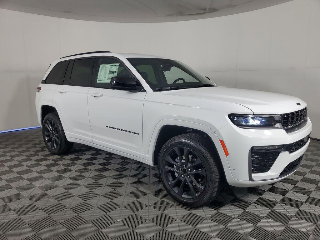 new 2026 Jeep Grand Cherokee car, priced at $45,720