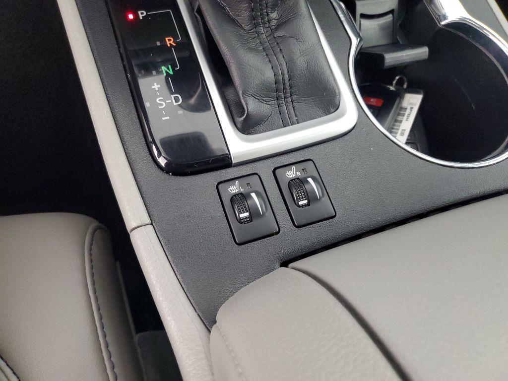 used 2019 Toyota Highlander car, priced at $22,750