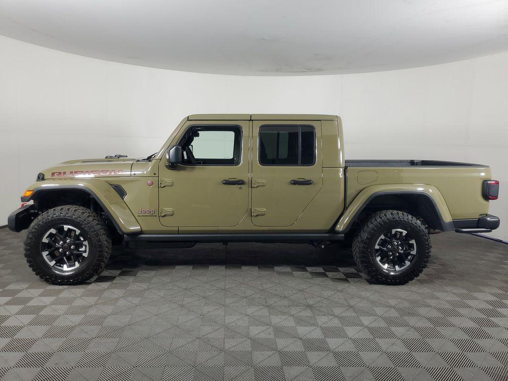 new 2026 Jeep Gladiator car, priced at $60,040