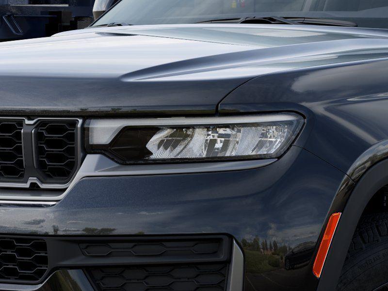 new 2026 Jeep Grand Cherokee car, priced at $45,260