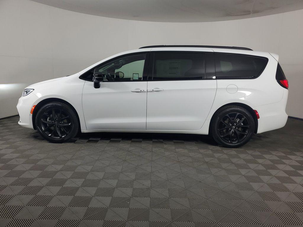 new 2026 Chrysler Pacifica car, priced at $48,995