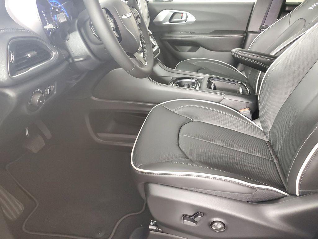 new 2026 Chrysler Pacifica car, priced at $55,110