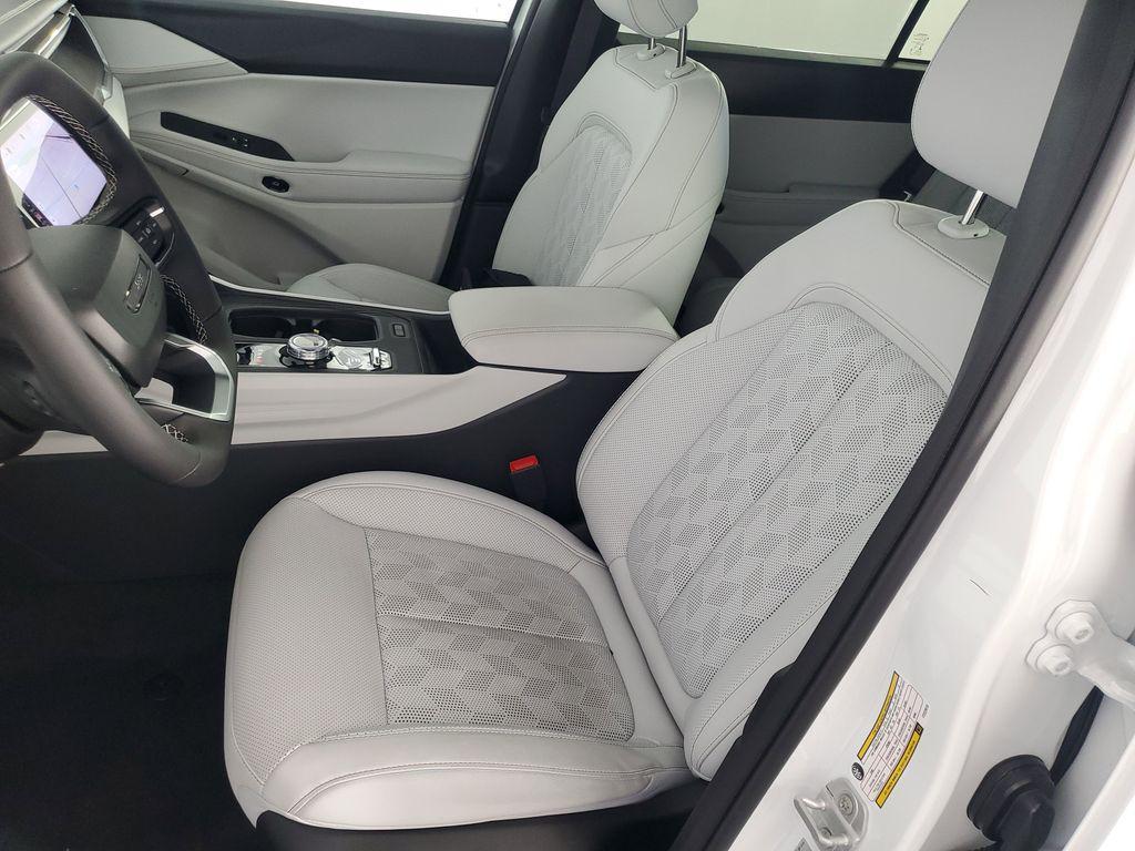 new 2026 Jeep Cherokee car, priced at $45,215