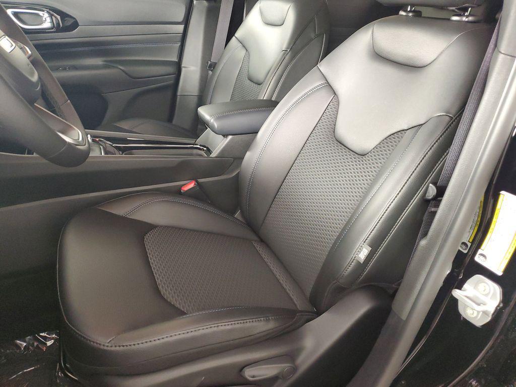 new 2026 Jeep Compass car, priced at $33,805