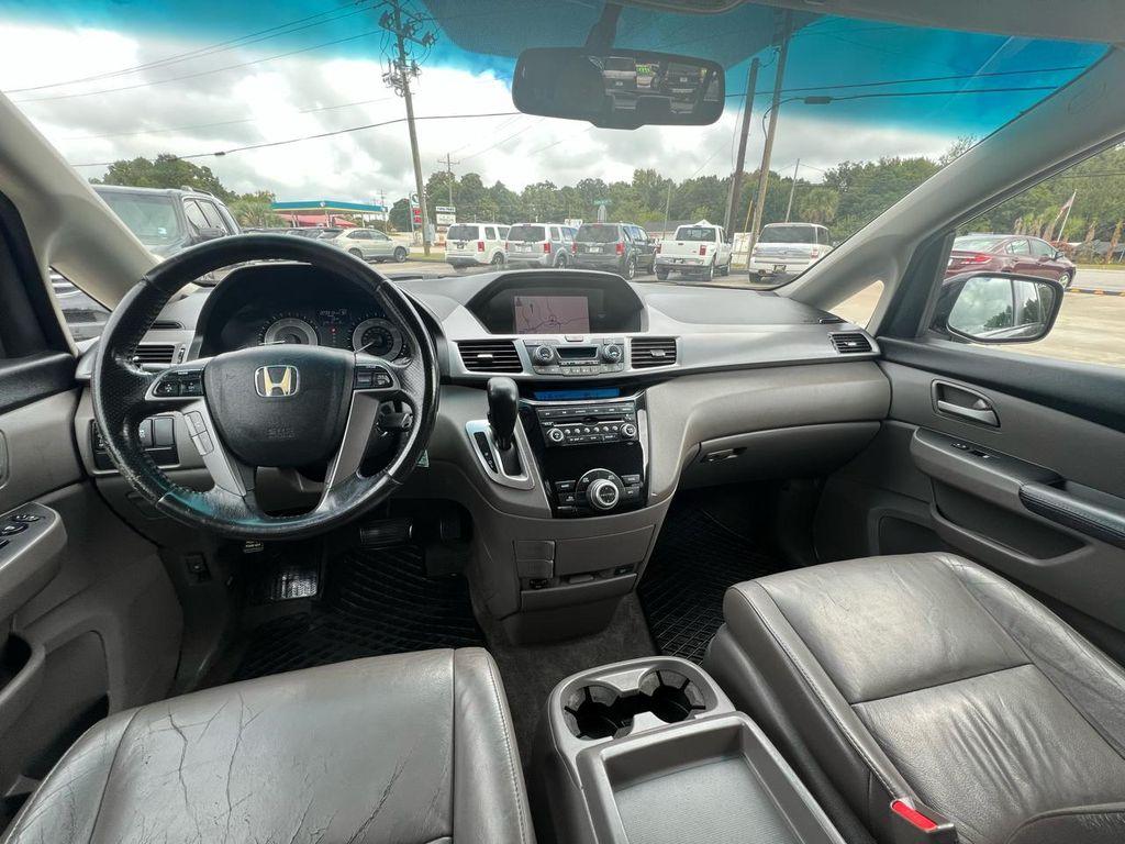 2011 Polished Metal Metallic Honda Odyssey