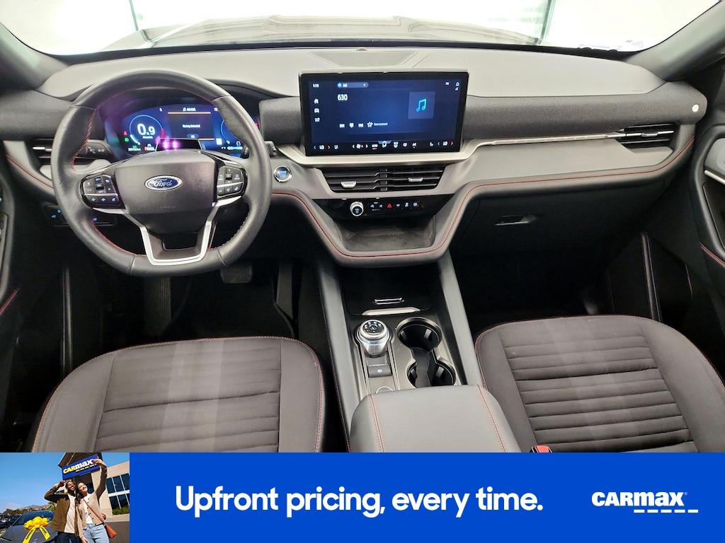 used 2025 Ford Explorer car, priced at $37,998