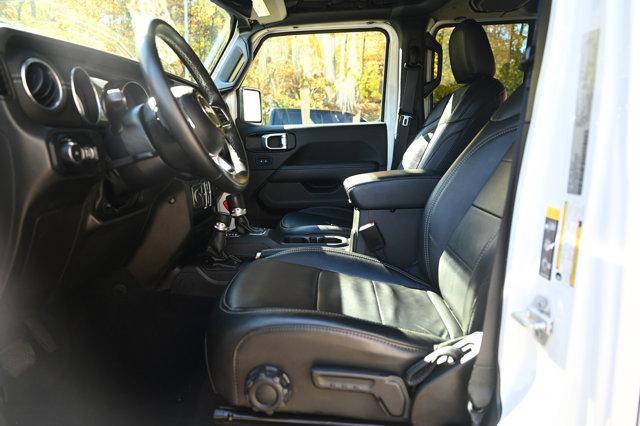 used 2022 Jeep Wrangler Unlimited car, priced at $27,682