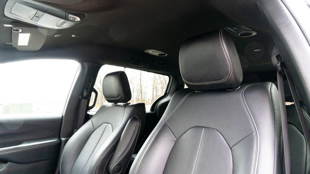 used 2025 Chrysler Pacifica car, priced at $25,888