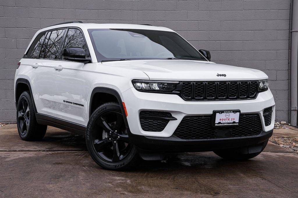 used 2023 Jeep Grand Cherokee car, priced at $27,666