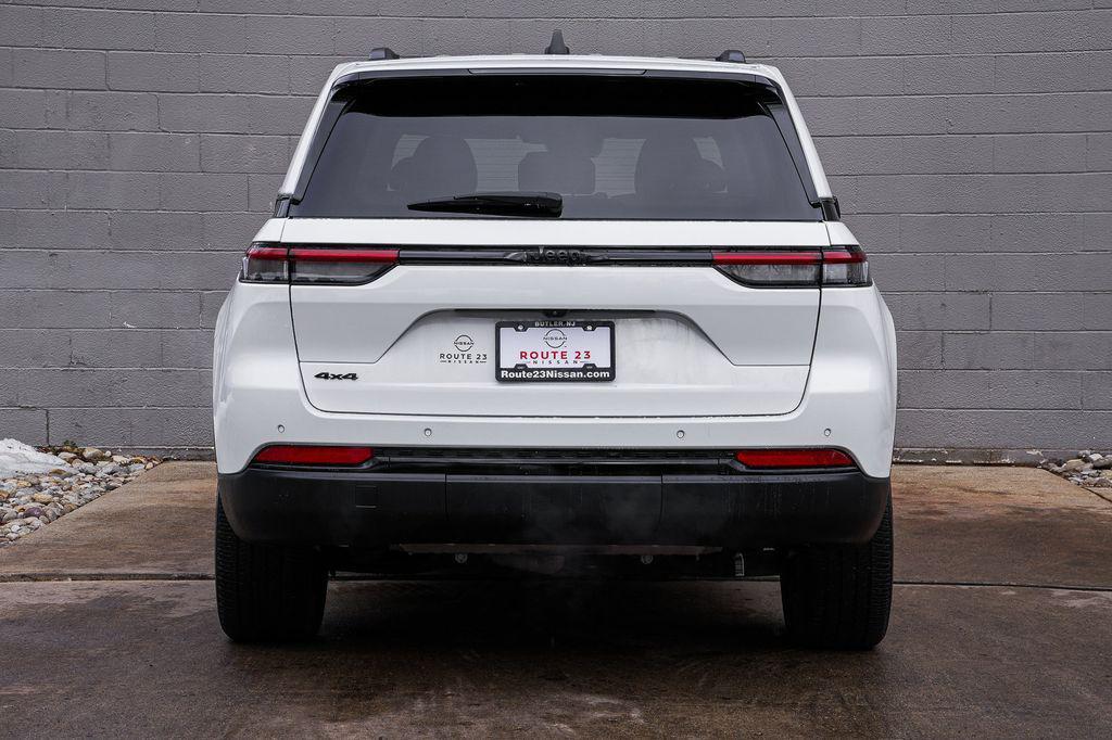 used 2023 Jeep Grand Cherokee car, priced at $27,666
