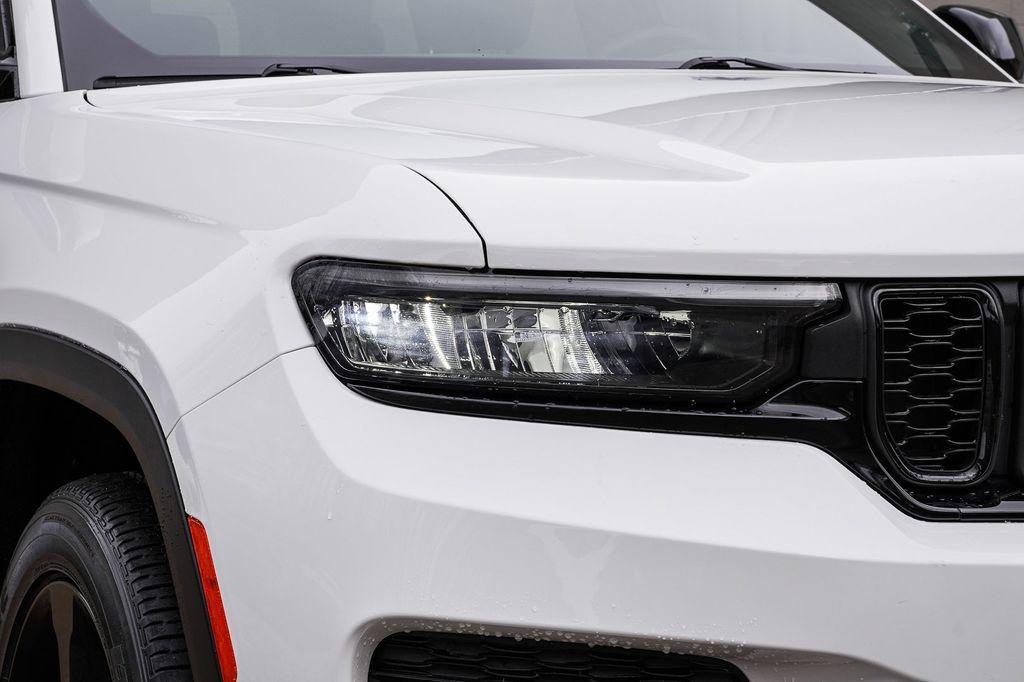 used 2023 Jeep Grand Cherokee car, priced at $27,666
