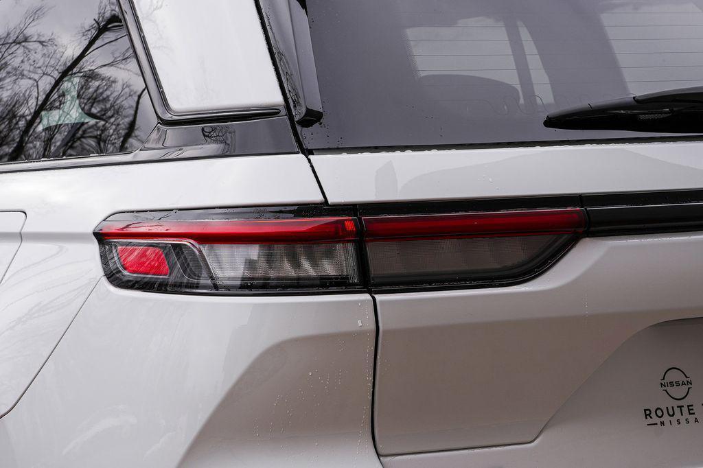 used 2023 Jeep Grand Cherokee car, priced at $27,666