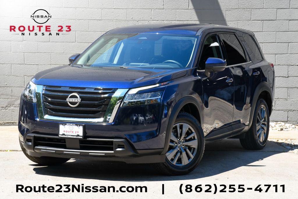 used 2022 Nissan Pathfinder car, priced at $23,883