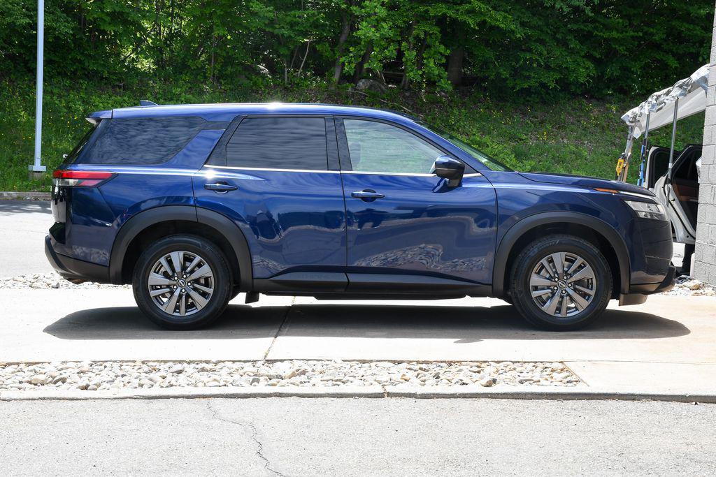 used 2022 Nissan Pathfinder car, priced at $23,883