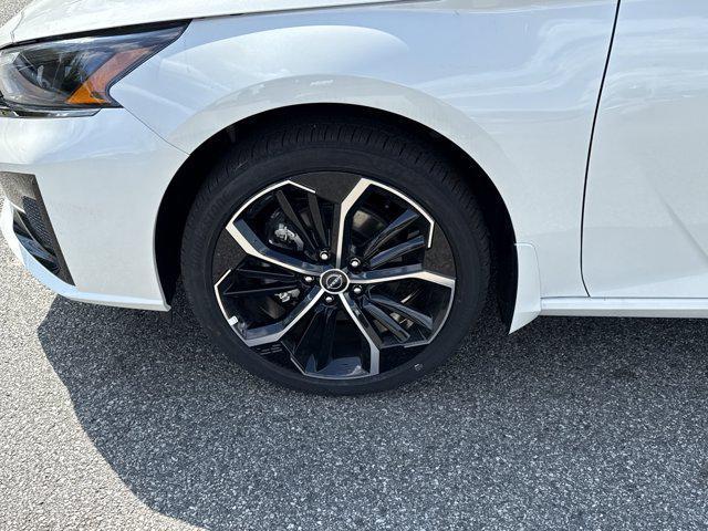 new 2025 Nissan Altima car, priced at $29,508