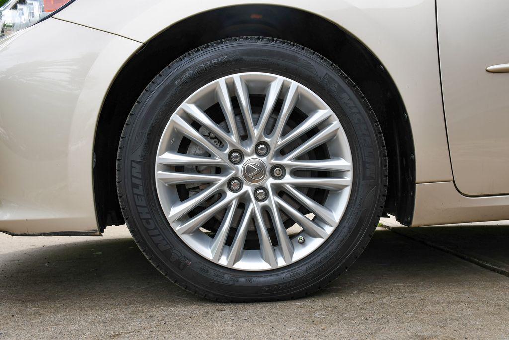 used 2015 Lexus ES 350 car, priced at $20,993