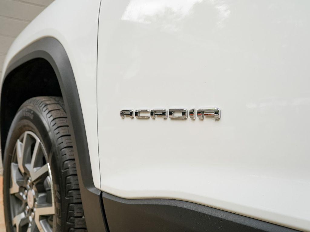 used 2022 GMC Acadia car, priced at $22,989