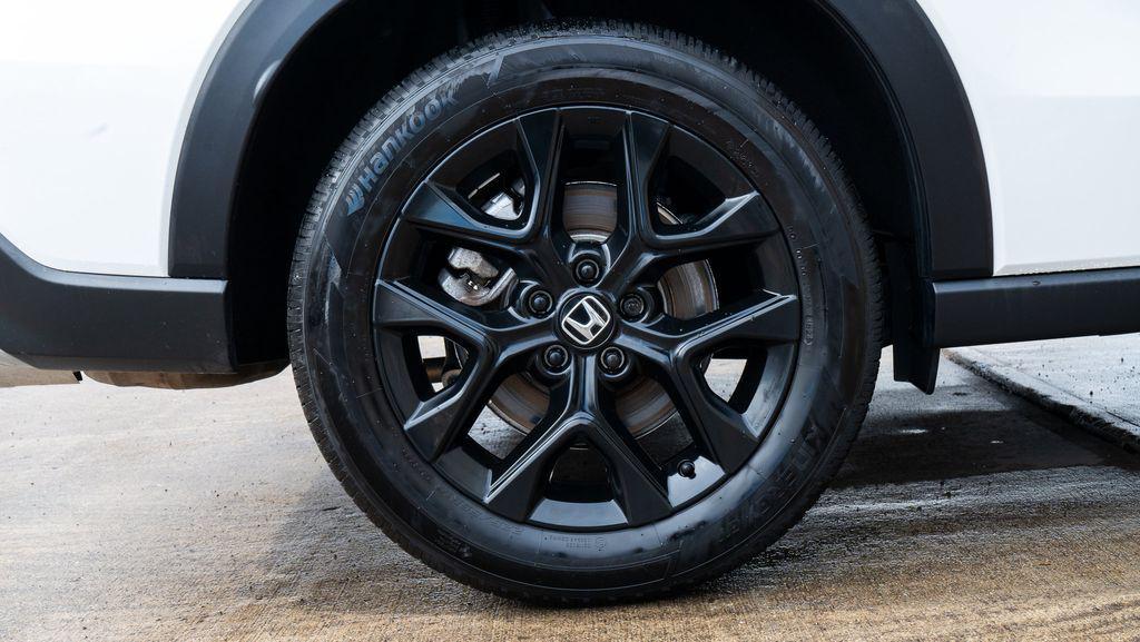 used 2025 Honda HR-V car, priced at $24,944