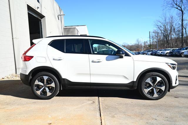 used 2024 Volvo XC40 car, priced at $25,888