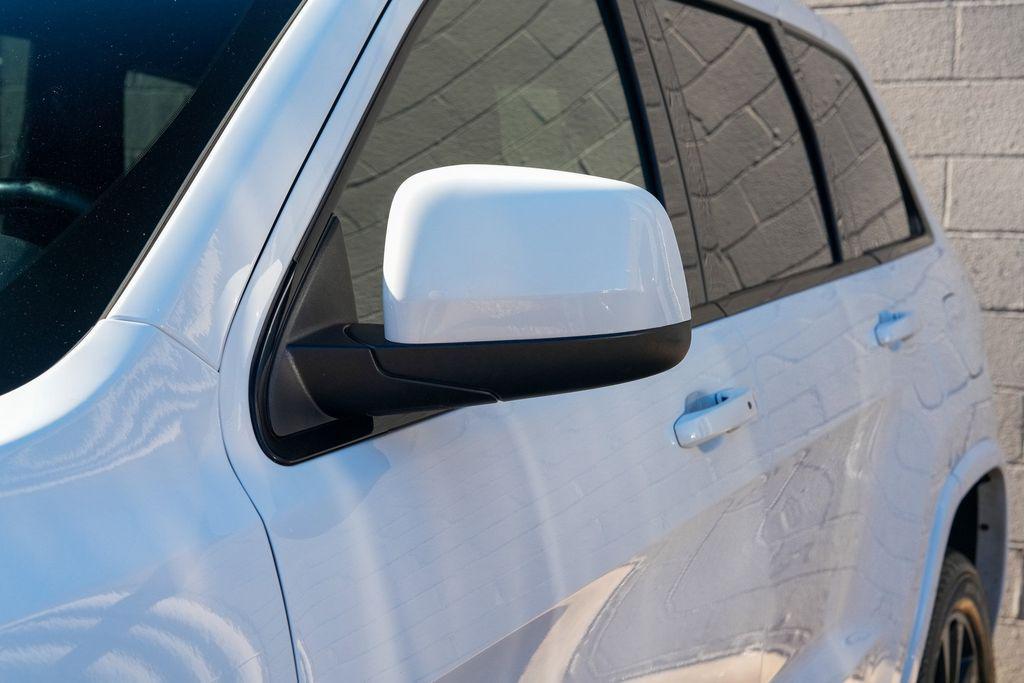 used 2020 Jeep Grand Cherokee car, priced at $19,495