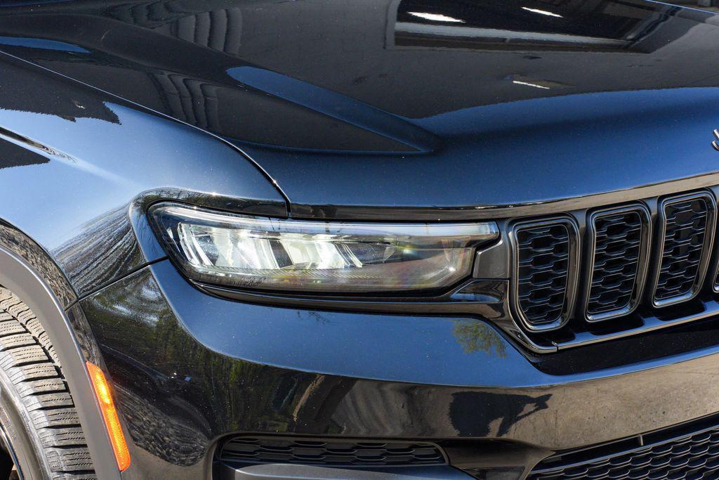 used 2023 Jeep Grand Cherokee car, priced at $28,888