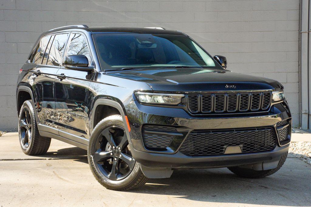 used 2023 Jeep Grand Cherokee car, priced at $28,888