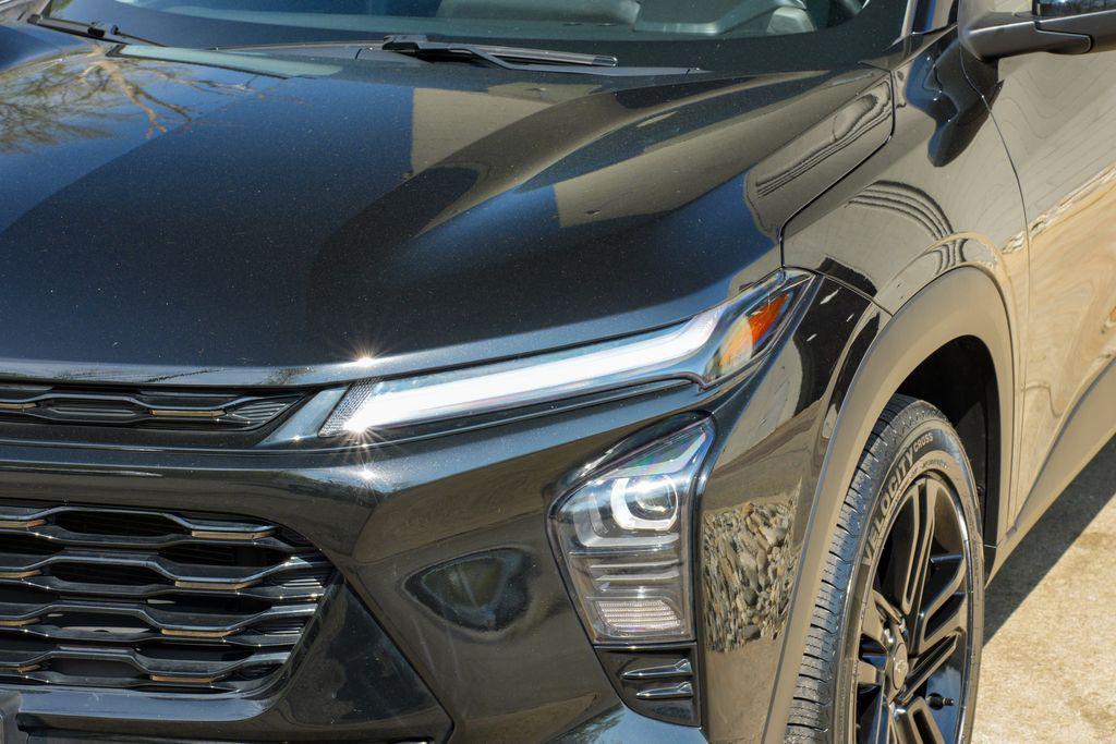 used 2024 Chevrolet Trax car, priced at $17,912