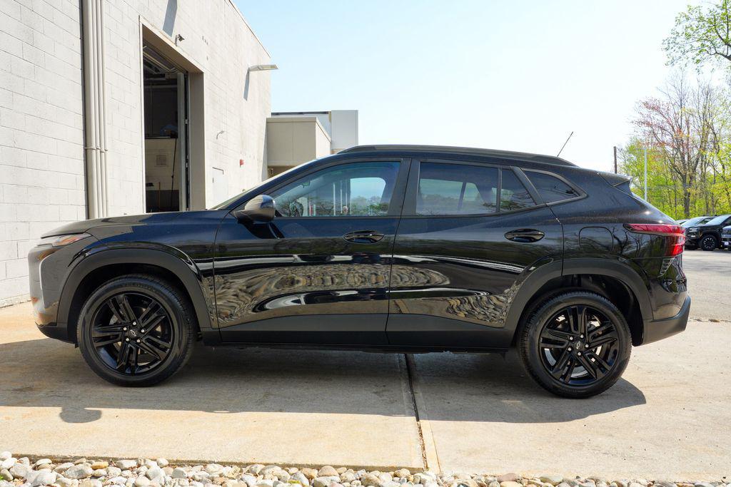used 2024 Chevrolet Trax car, priced at $17,912