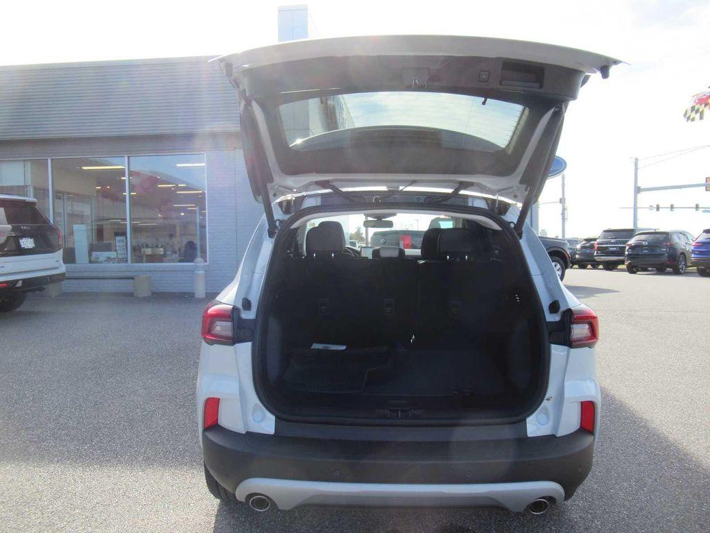 new 2026 Ford Escape car, priced at $40,659