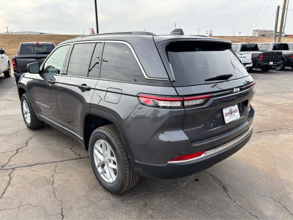 new 2025 Jeep Grand Cherokee car, priced at $32,975