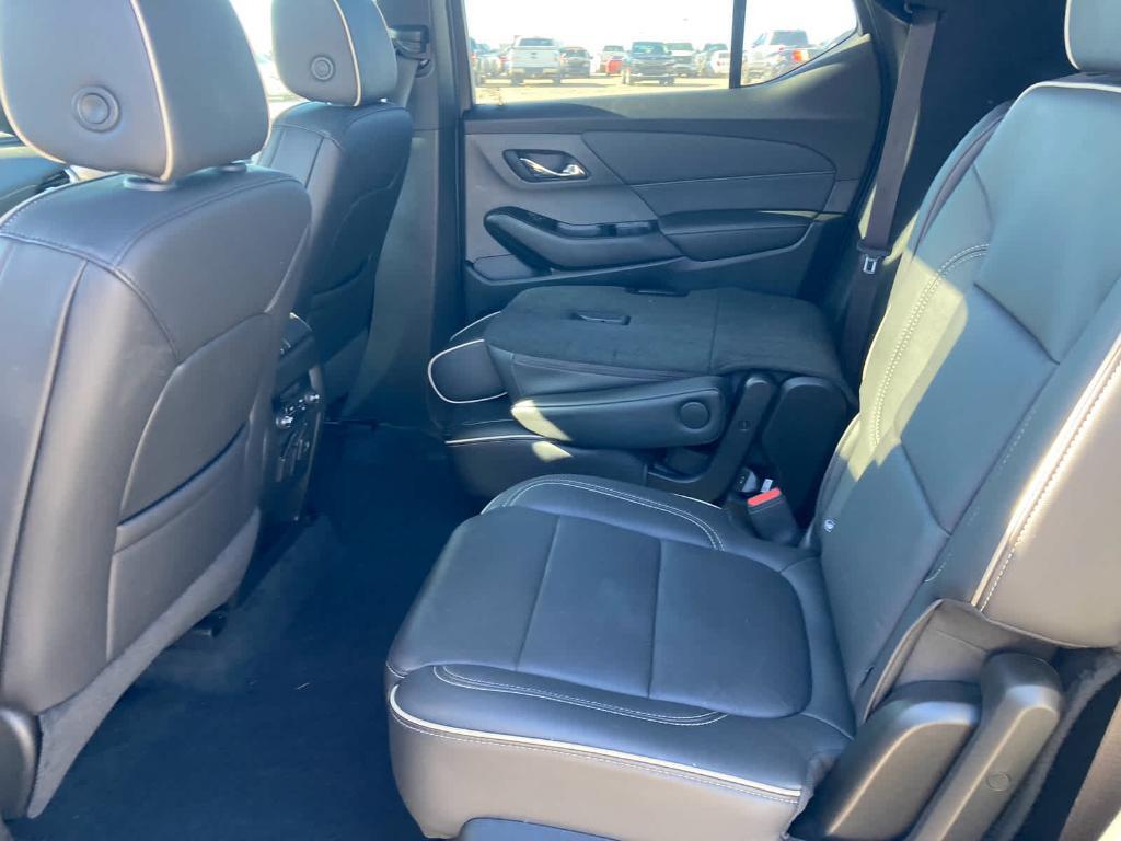 used 2023 Chevrolet Traverse car, priced at $40,299