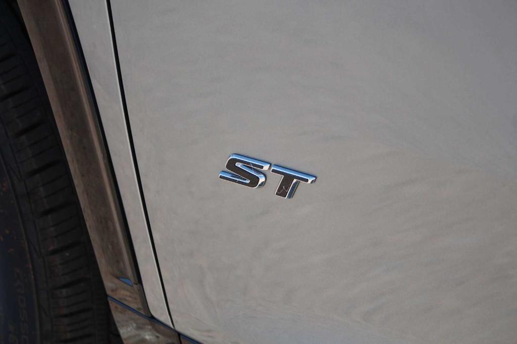 new 2026 Buick Enclave car, priced at $49,345