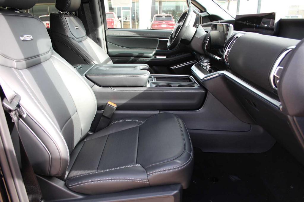 new 2025 Ford Expedition car, priced at $80,230