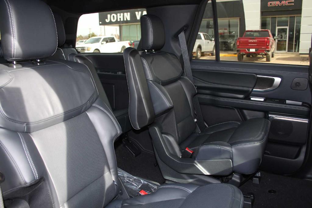 new 2025 Ford Expedition car, priced at $80,230