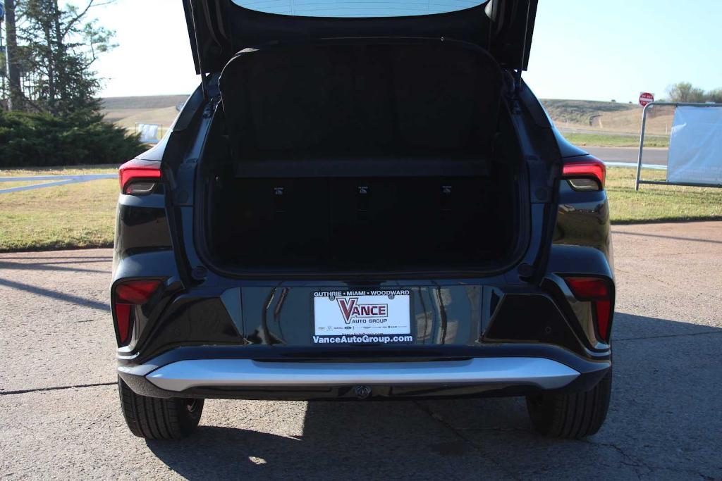 new 2026 Buick Envista car, priced at $28,140