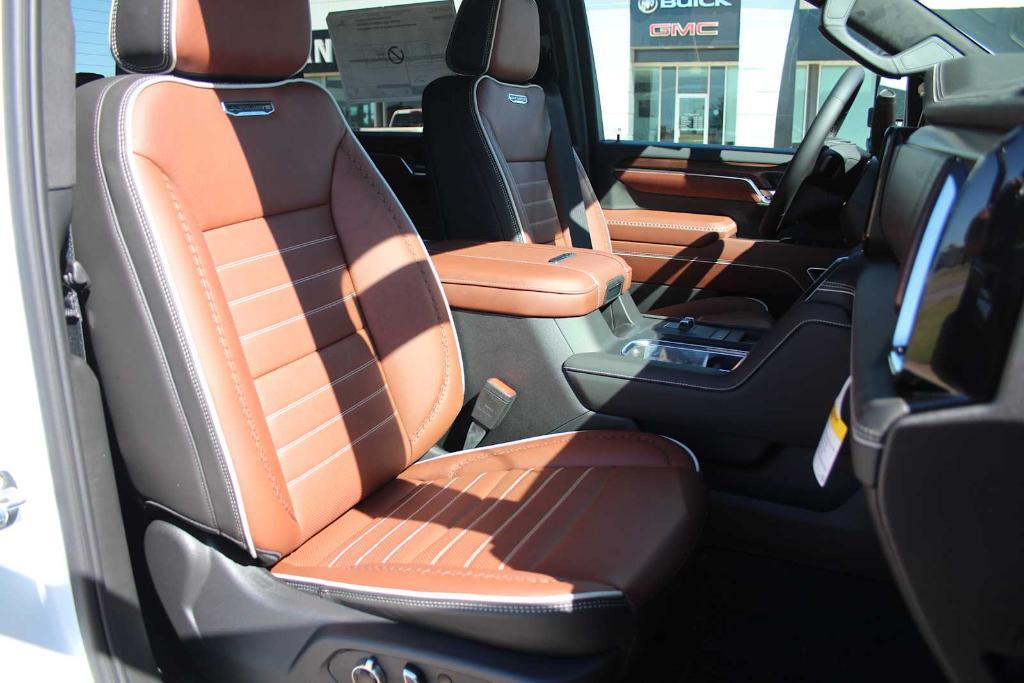 new 2026 GMC Sierra 3500 car, priced at $98,185