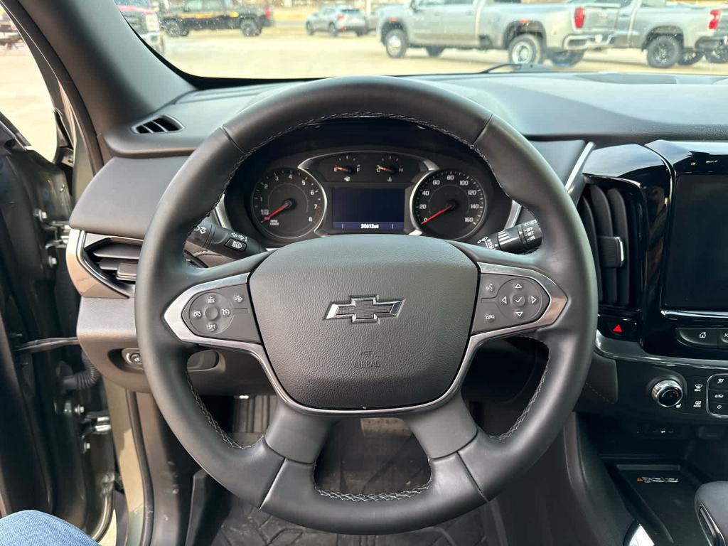 used 2023 Chevrolet Traverse car, priced at $31,330