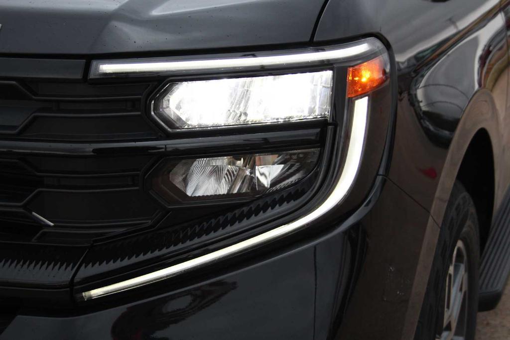 new 2025 Ford Expedition car, priced at $68,345