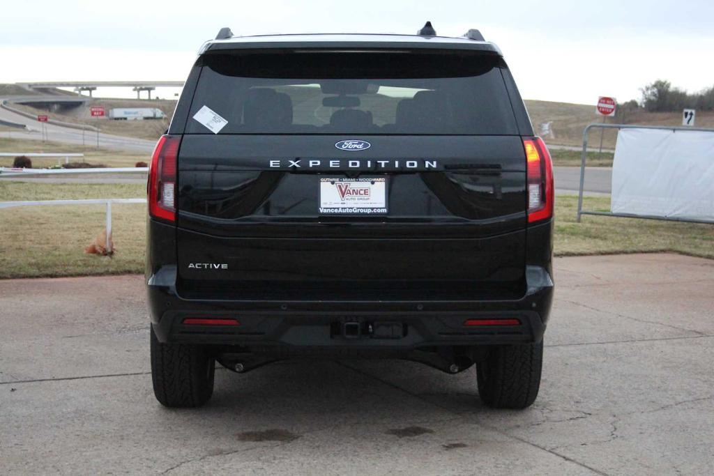 new 2025 Ford Expedition car, priced at $68,345