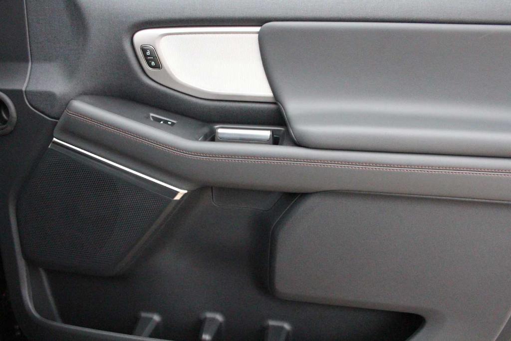 new 2025 Ford Expedition car, priced at $68,345