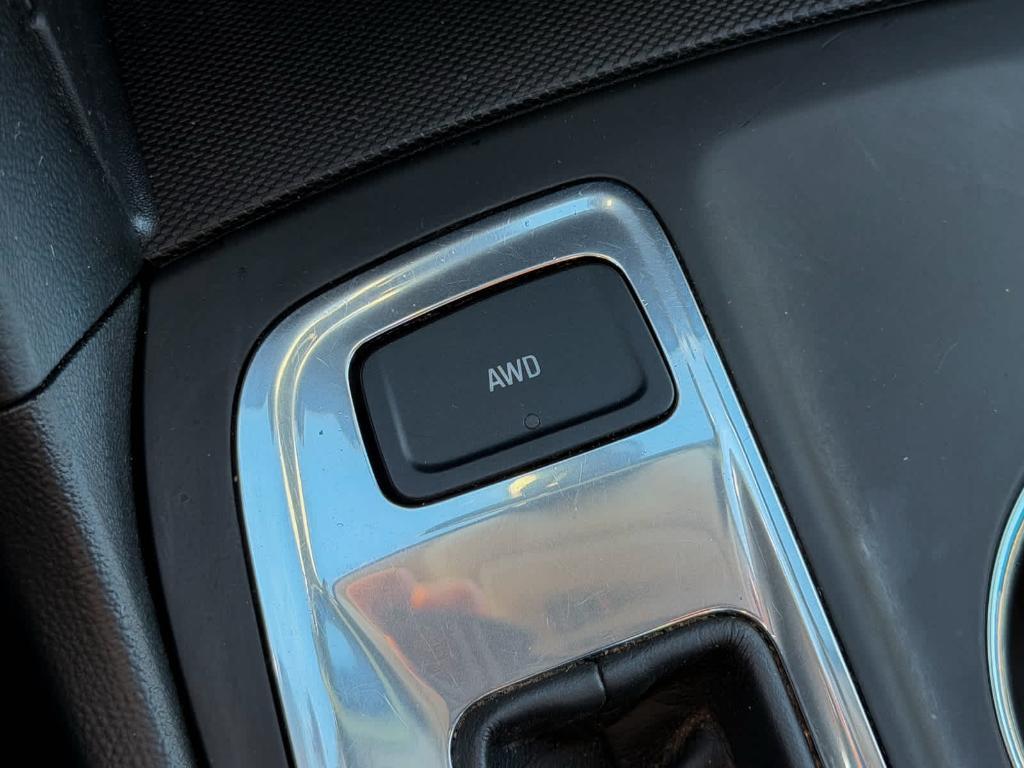 used 2020 Chevrolet Equinox car, priced at $15,998