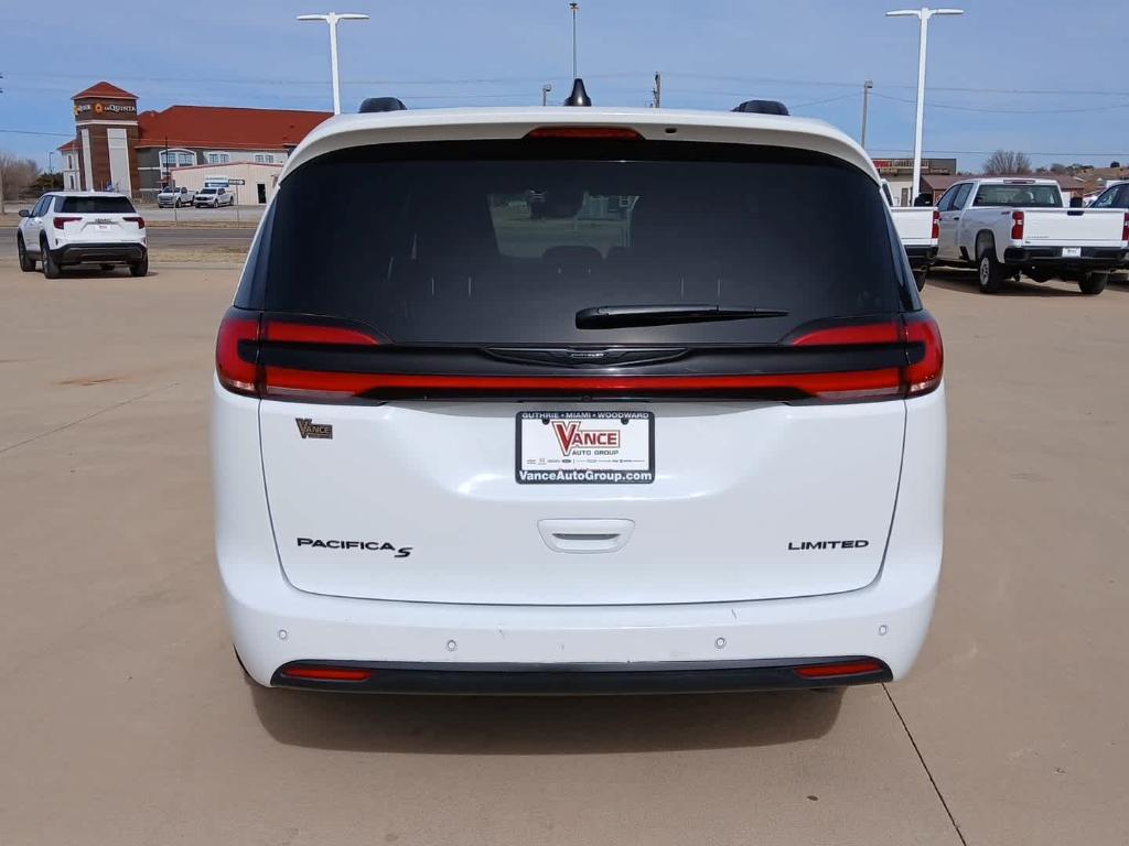 used 2025 Chrysler Pacifica car, priced at $35,000