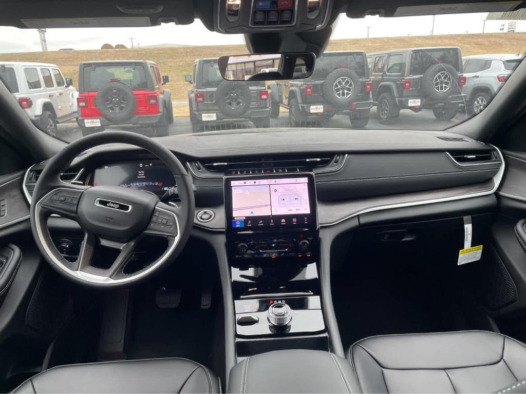 new 2025 Jeep Grand Cherokee car, priced at $43,485