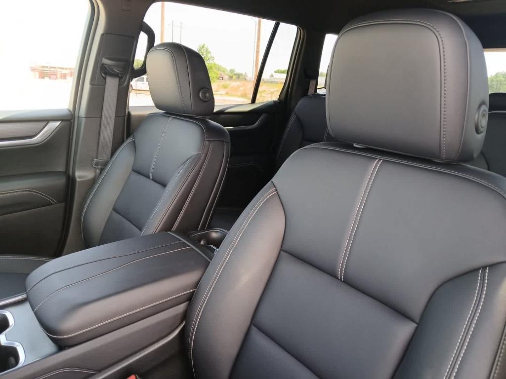 used 2025 GMC Acadia car, priced at $39,916
