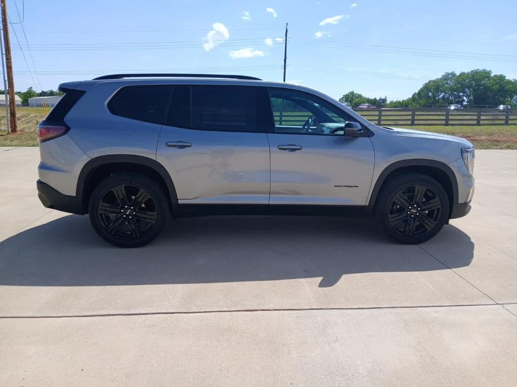 used 2025 GMC Acadia car, priced at $39,916