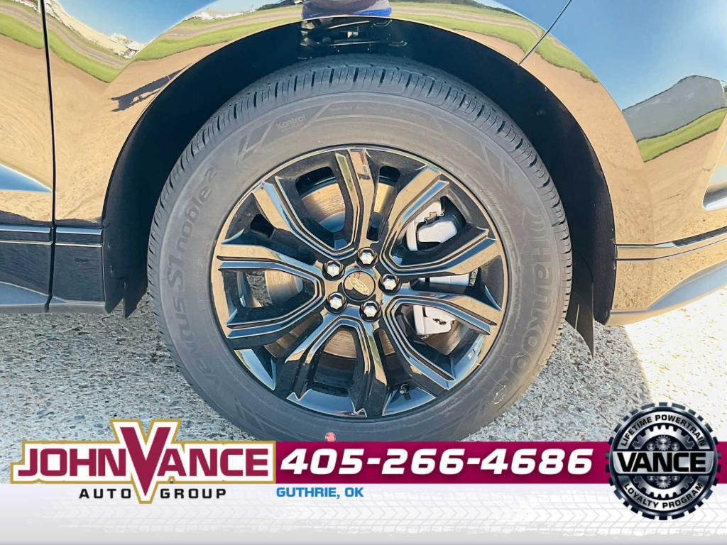 used 2024 Ford Edge car, priced at $28,000